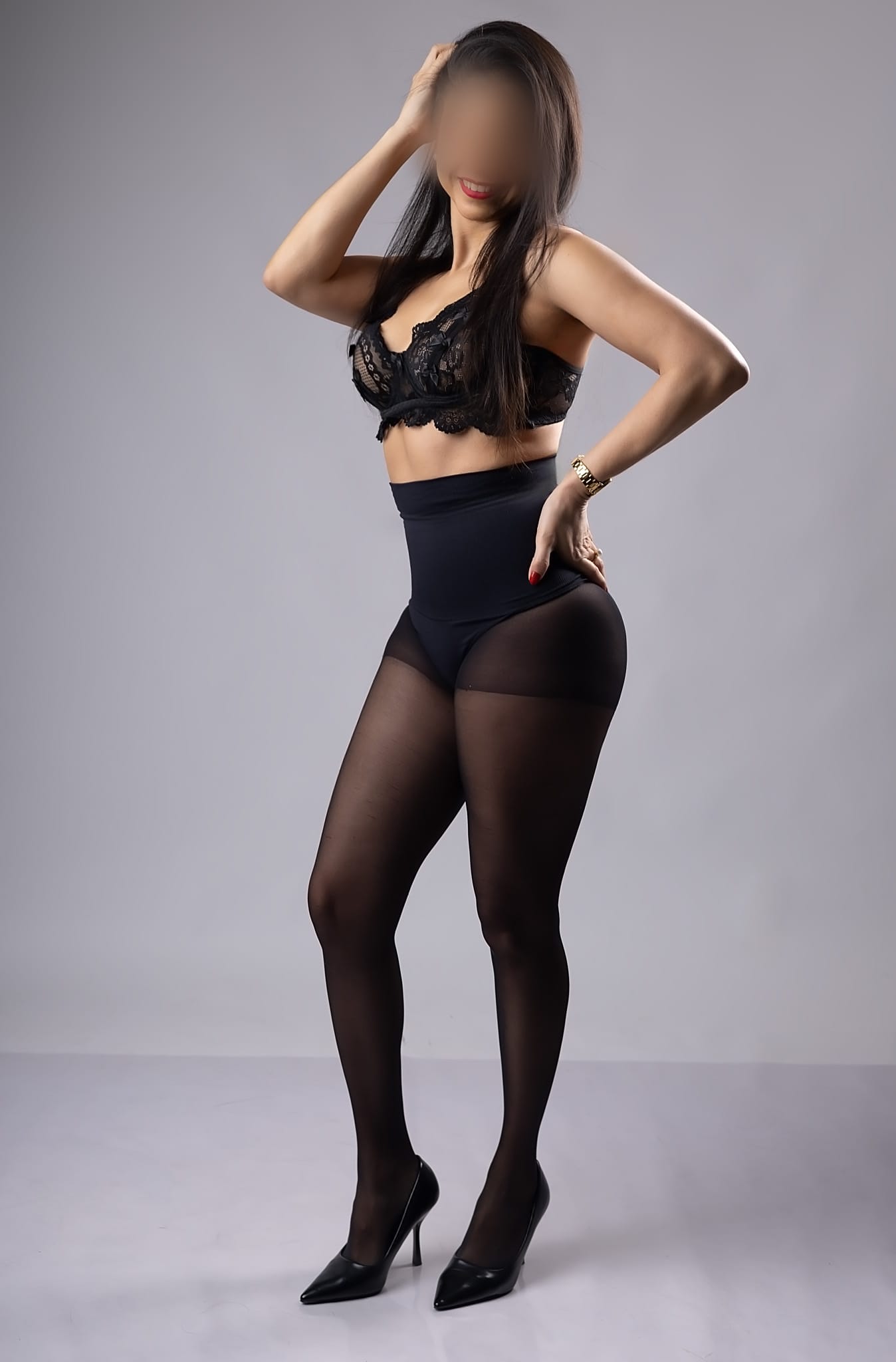 Somassagens - Selena F Somassagens - Selena F